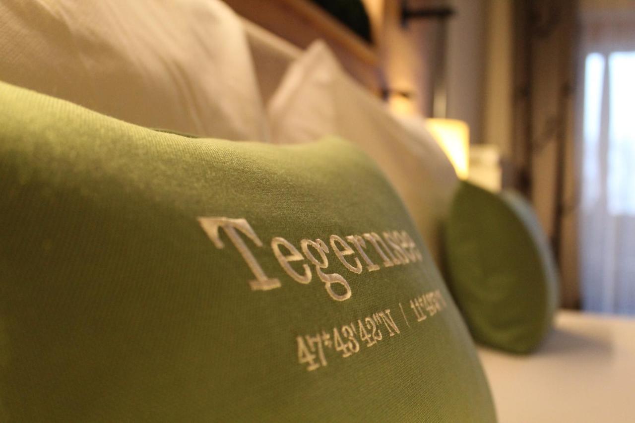 Seehotel Zur Post Tegernsee Bagian luar foto