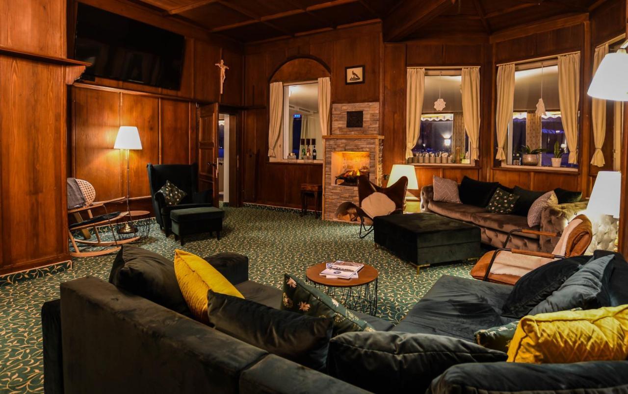 Seehotel Zur Post Tegernsee Bagian luar foto